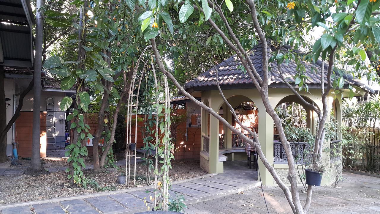 Coc Guest House & Hostel Чиангмай Экстерьер фото