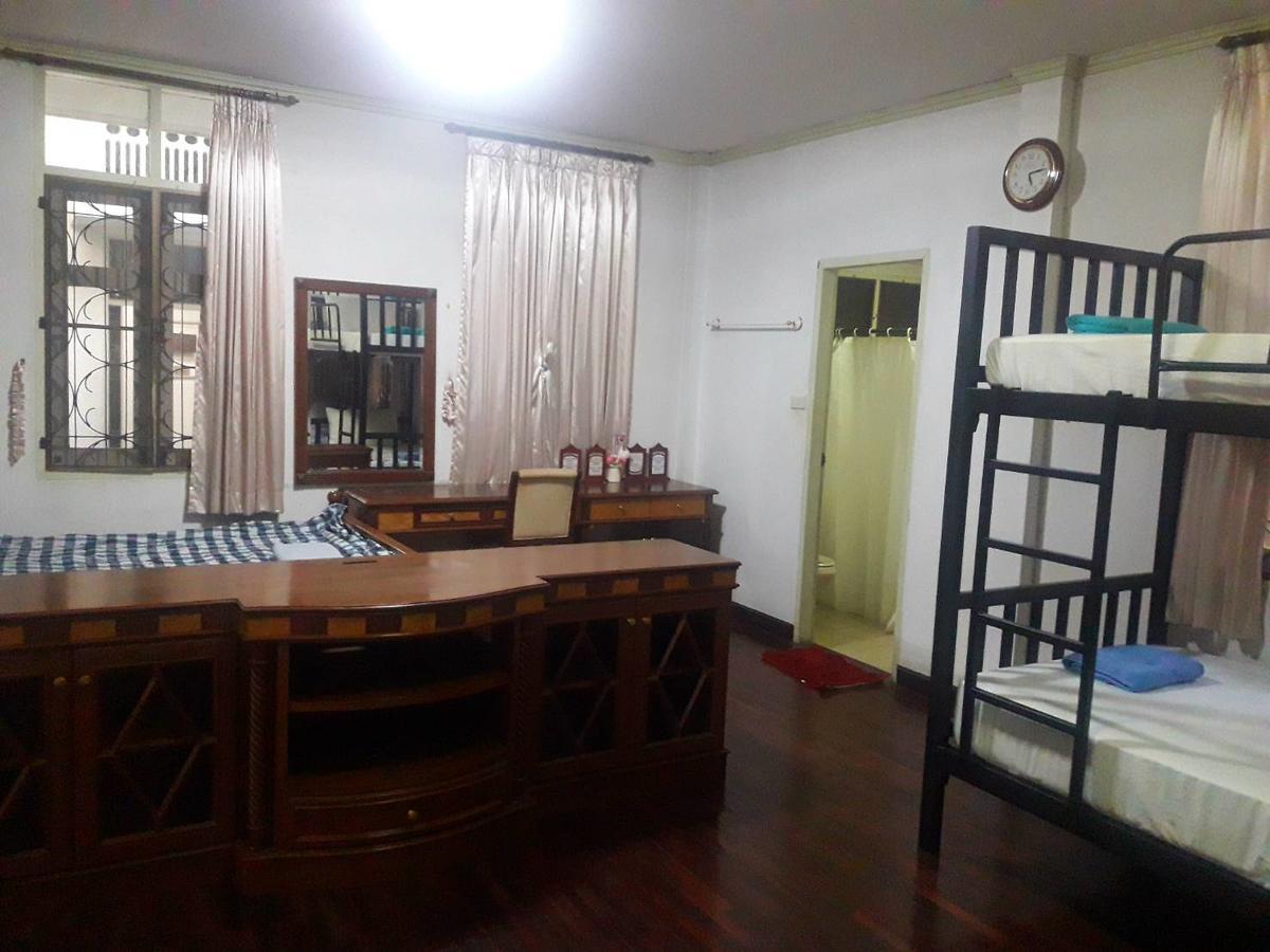 Coc Guest House & Hostel Чиангмай Экстерьер фото