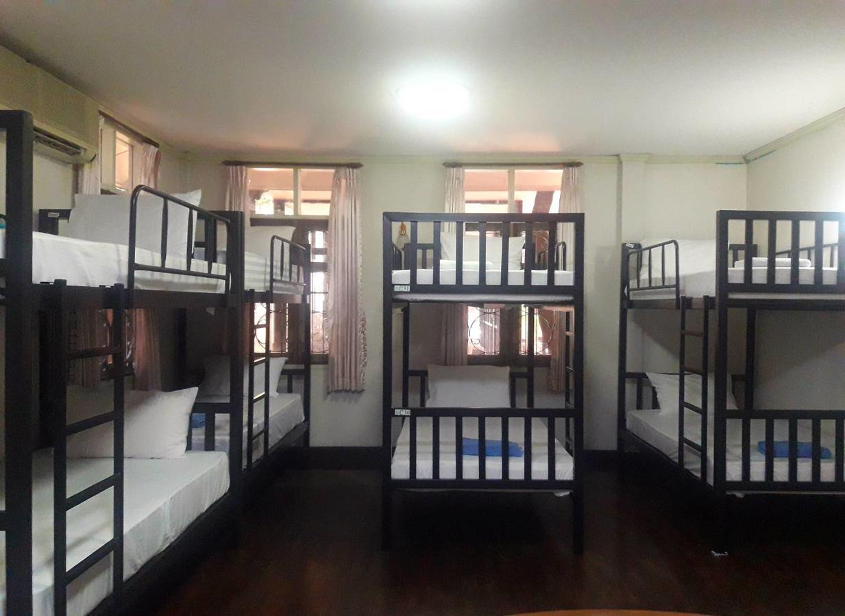 Coc Guest House & Hostel Чиангмай Экстерьер фото