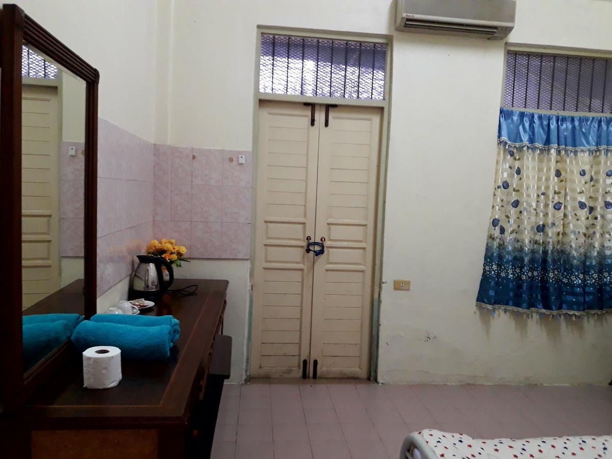 Coc Guest House & Hostel Чиангмай Экстерьер фото